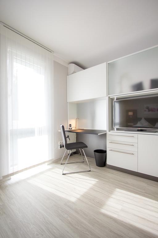Aparthotel "Am Fliess" Hoyerswerda Oda fotoğraf
